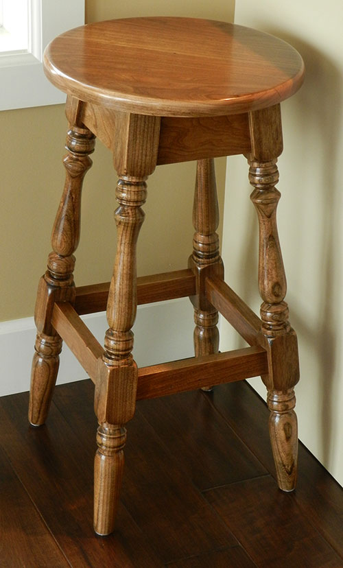Finished kitchen counter stool with 100% dowel construction built by Dowelmax inventor Jim Lindsay