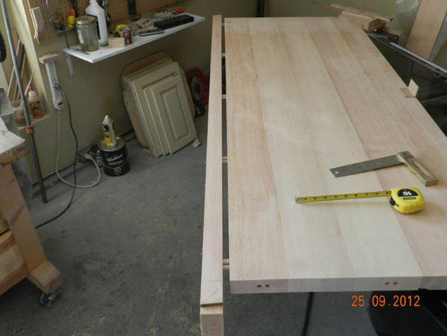 How to build the workbench top mitered skirt