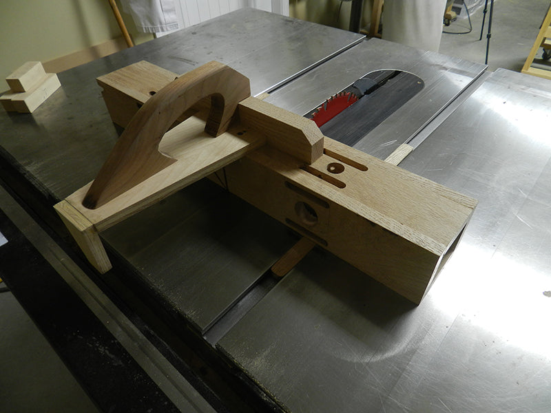 Jim's adjustable table saw sled used to make cross cuts.