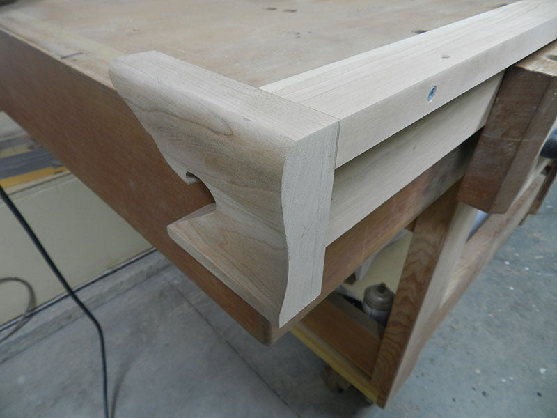 Chippendale foot for rear structure of bookcase