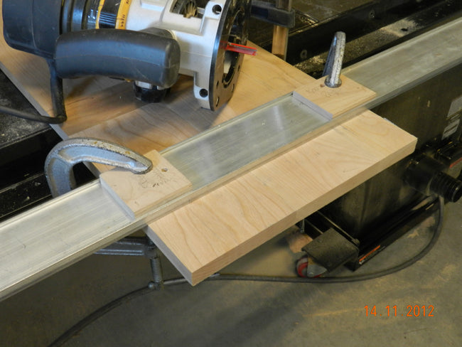 diy_table_top_edge_dressed_router_guide