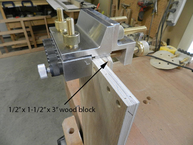 dowelmax-face-joint-configuration-clamped-to-drawer-side-to-drill-joint-bores
