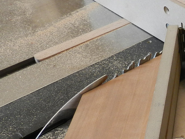 how-to-cut-mitered-rails-TV-stand-top-tablesaw